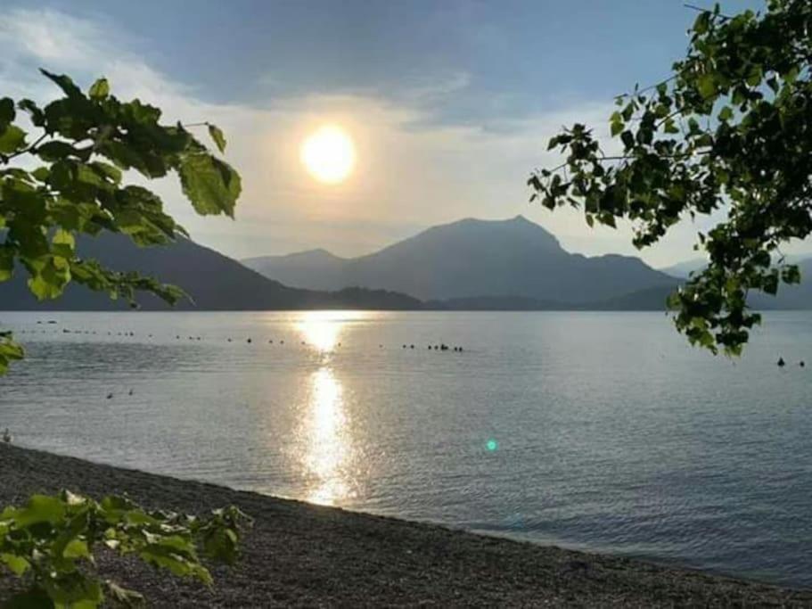 L'Antico Borgo, Un Mix Di Storia E Romanticismo Villa Lierna Luaran gambar