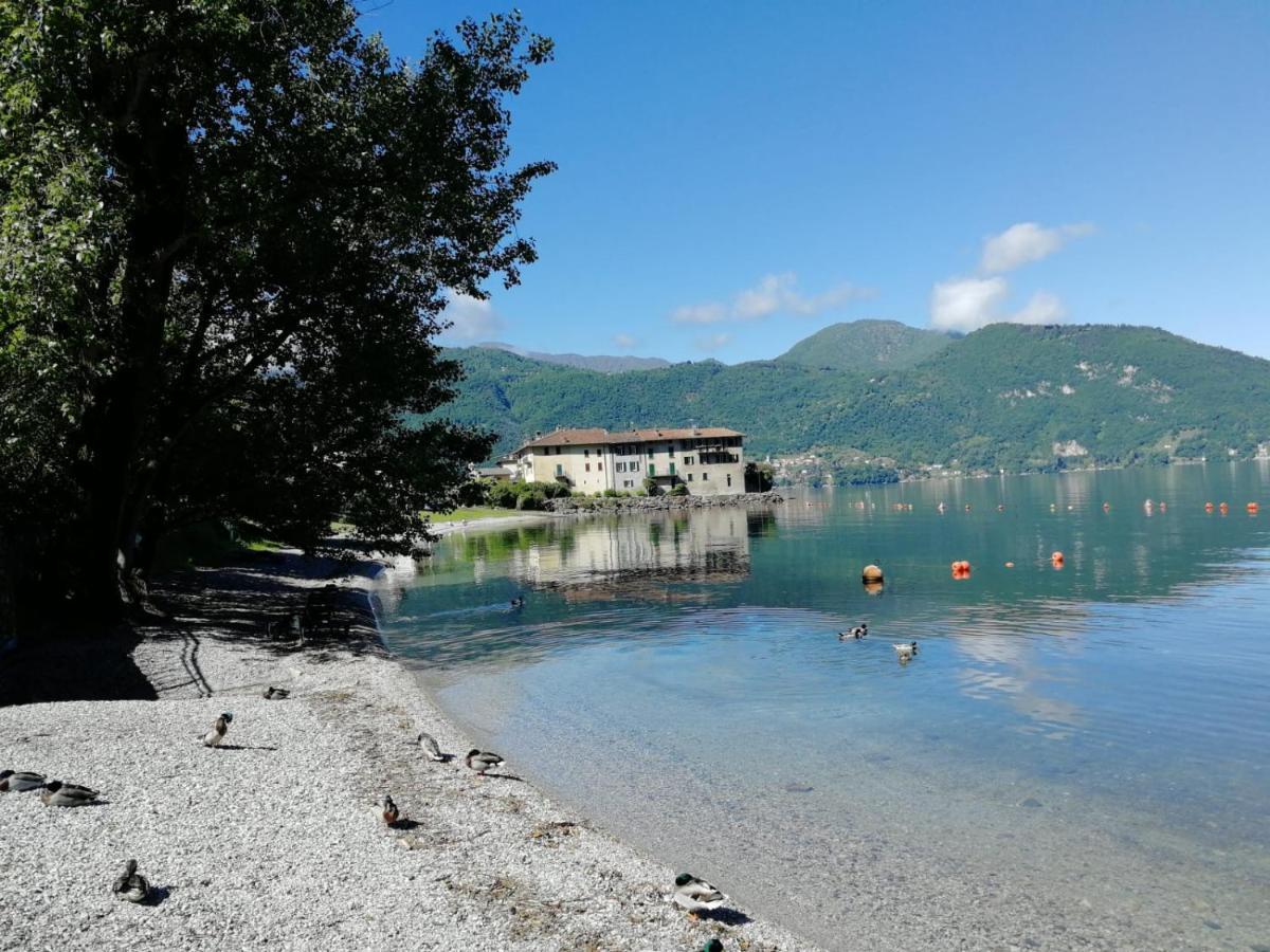 L'Antico Borgo, Un Mix Di Storia E Romanticismo Villa Lierna Luaran gambar